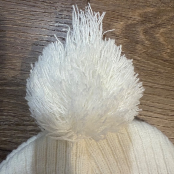 Dunkin Donuts Adult Beanie, Cream, Pom-Pom Snow Hat Logo Fold Over OSFM - Picture 4 of 5